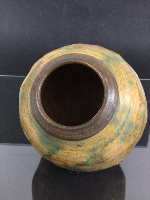 Vase boule en grès signature à identifier 6
