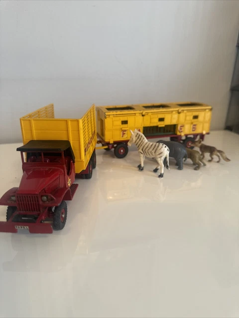SUPER DINKY FRANCE 881Camion Pinder Avec Remorque-Cage Et Fauves + Boite Origine EUR 389,00