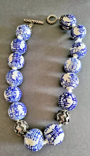 14 Large (25mm) Vintage Chinese Hand Painted Shou Blue/White Porcelain Beads