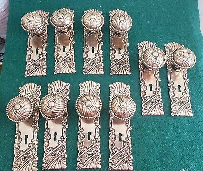 5 MATCHING SETS OF ANTIQUE VICTORIAN DOOR KNOBS AND BACK PLATES CLEANED (1 of 2) 2