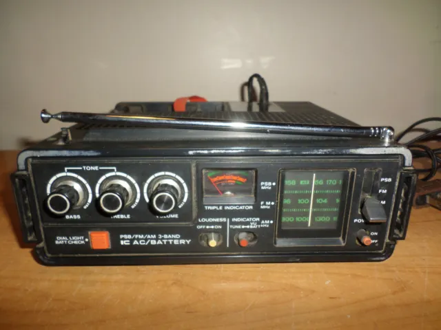 PANASONIC RF-888 PSB Portable Radio FM AM 3 Band DL 6.5 Works Great