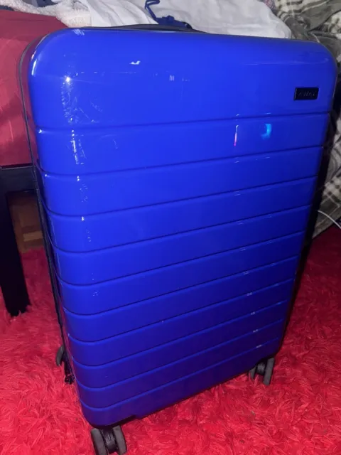 AWAY Travel The Bigger Carry-On - Limited Edition ‘Wave Blue’ (Gloss)