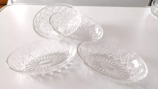 Sundae dishes Bundle of four clear glass oval 17 cm Dessert bowls