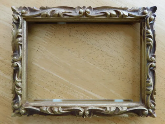 PHOTO FRAME vintage Gold color Ornate Plastic 1973 Holds 4.5"x6.5" Picture Stand