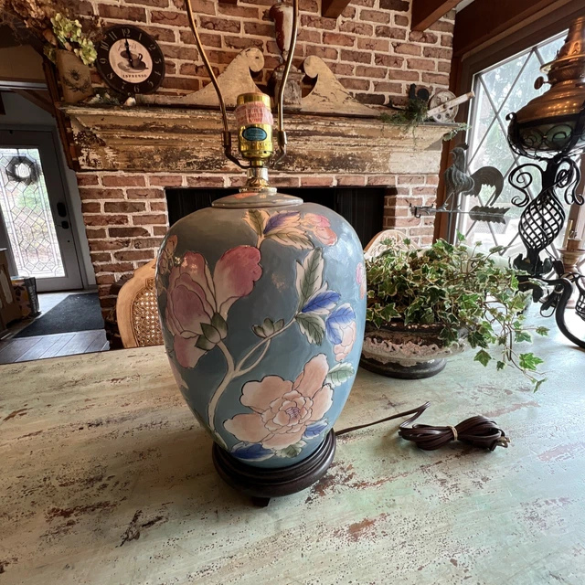 Vintage Chinese Oriental Ginger Jar Table Lamp Floral Porcelain from Macau