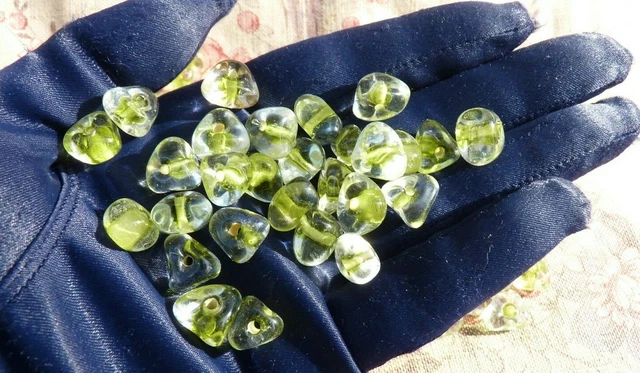 LOT de 77 PERLES FANTAISIES en VERRE VINTAGES