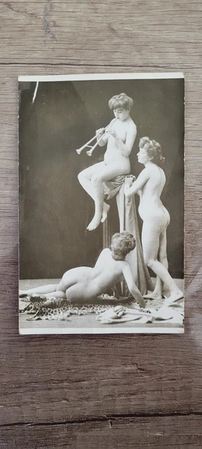 Carte Postale Ancienne Nu