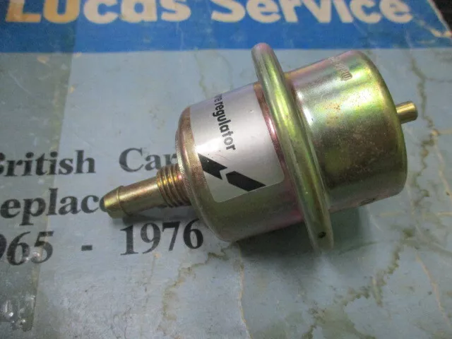 Jaguar XJ6 III, 80-1983 XJS, Triumph TR8 fuel pressure regulator NOS Lucas 73177