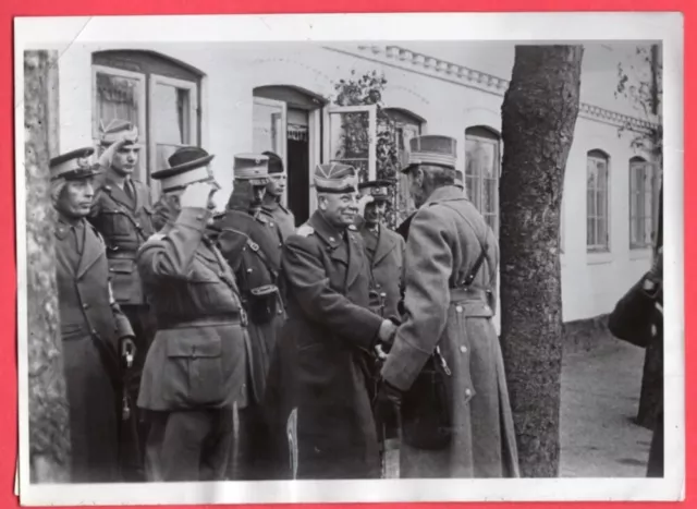 1939 King Christian of Denmark on Maneuvers Seeland Island Original News Photo