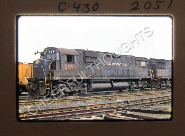 Original  '75 Kodachrome Slide PC Penn Central 2051 C430 Mingo Jct, OH    38S15