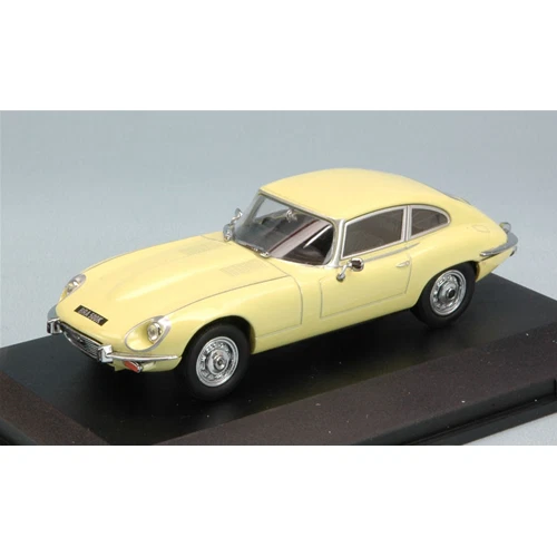 Livre JAGUAR V-12 E-TYPE – Guide D’authenticité SIGNÉ Par Richard Russ – Rare