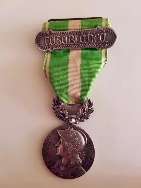 MEDAILLE CAMPAGNE DU MAROC avec AGRAFE  CASABLANCA