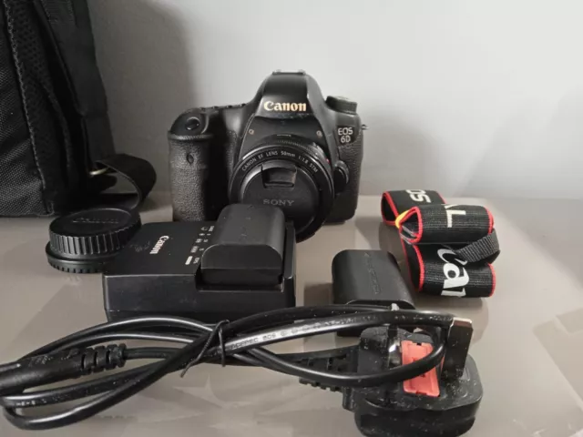 Canon EOS 6D 20.2MP Digital Camera + 50mm lens - Black