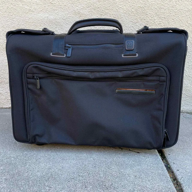 TUMI T-Tech Carryon Garment Bag 2 Wheeled Telescoping Handle Black