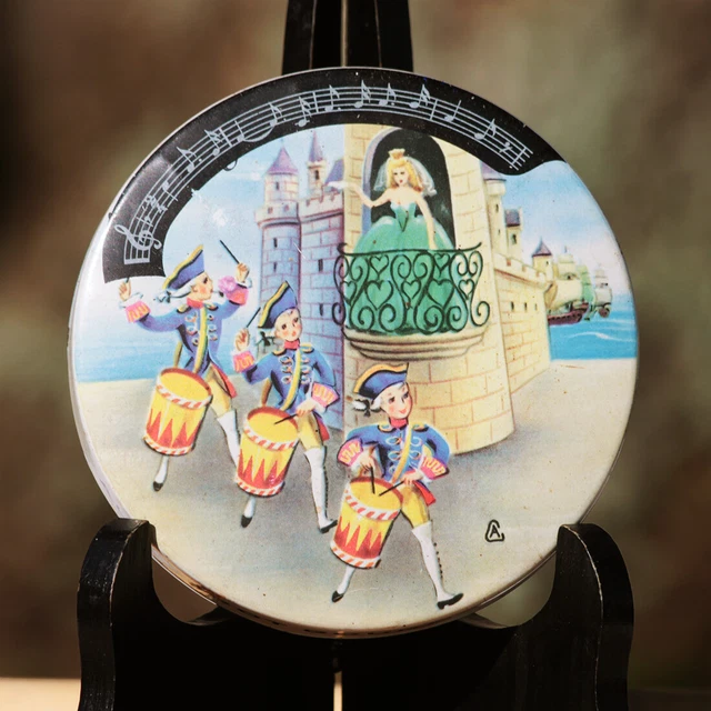 Boîte Publicitaire Ancienne Art Déco Clown Pierrot – Bonbons Gessler – Années 20