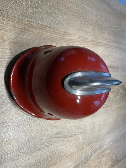 Feuerwehr stahl helm im rot m 34 mit Alu Kamm.