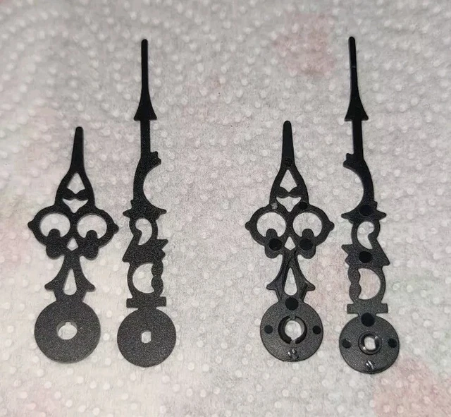 2 AIGUILLES DE PENDULE , HORLOGE