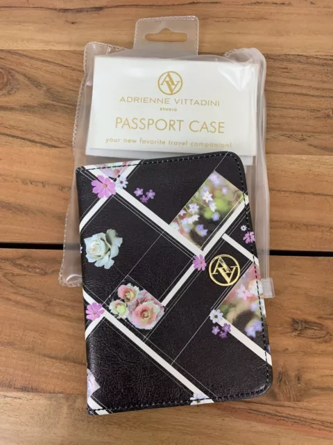 Adrienne Vittadini Passport Case Credit Card Floral NEW Fast ship!