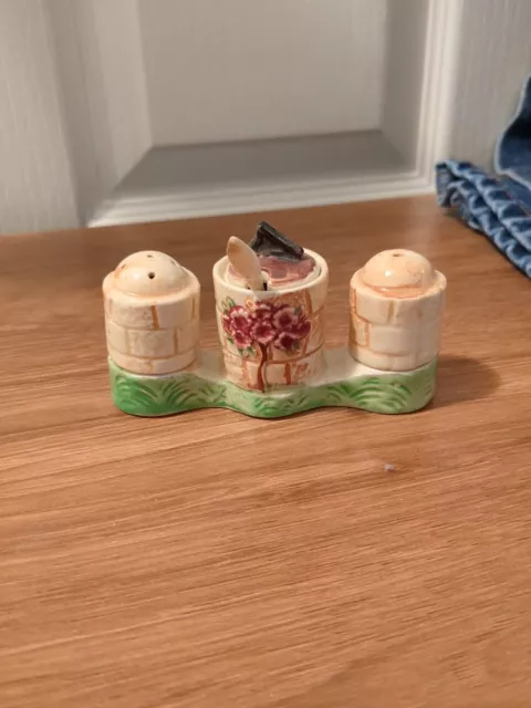 Tiny Cruet Set.