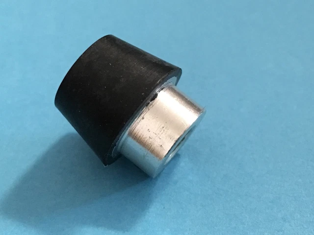 Pied presseur universel à clipser pour machines à coudre AEG, Brother, Elna, Janome, Privileg, Singer, Pfaff, W6, etc. (tige basse