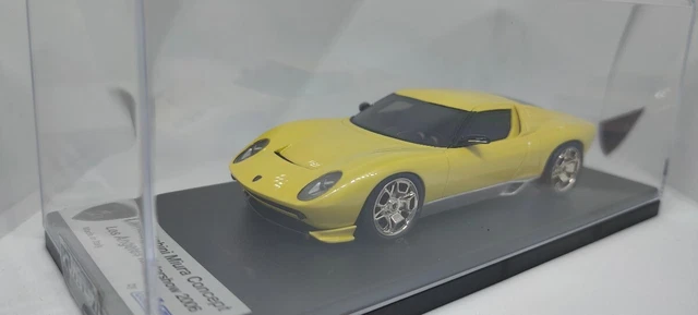 Look Smart 1/43 Lamborghini Miura Concept Los Angeles Motorshow 2006 Met. Yellow