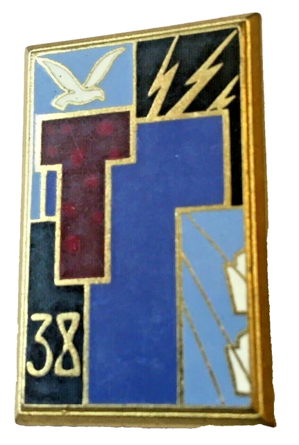 INSIGNE / PUCELLE 57 e régiment de transmission Drago Paris G2546 EUR 7,00 - FR