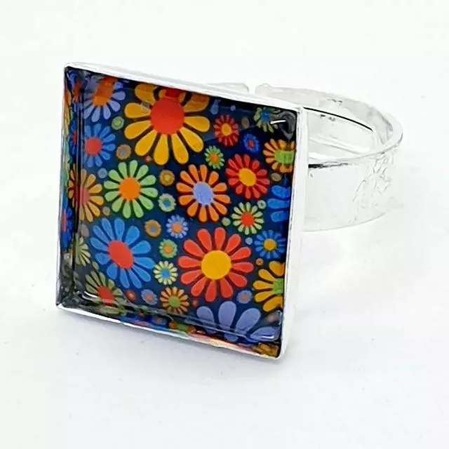 Handgefertigter BLUME POWER GLASRING groovig RETRO 60er 70er Jahre blumig HIPPIE Muster COOL