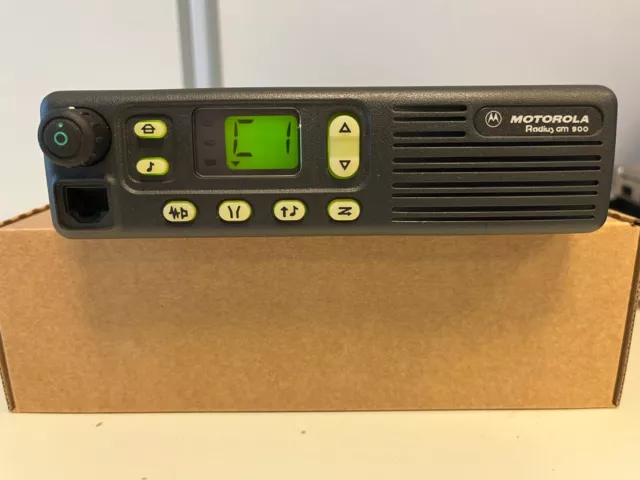 GM900 VHF MOTOROLA 136-174 MHz 25W M01KHK9AN3A WITHOUT ACCESSORIY (TEST & CLEAN)