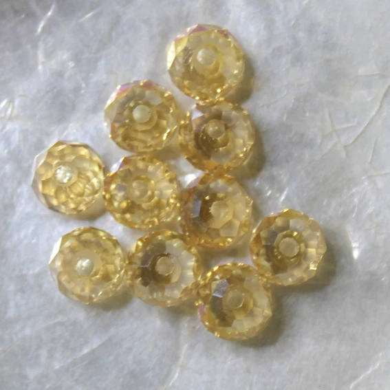 10 CITROUILLES  -  Cristal de Bohême  -  4 X 6 MM  - LIGHT TOPAZ