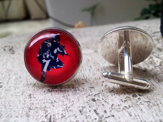 Boutons de manchette expliqués, tout savoir sur ce bijou si masculin