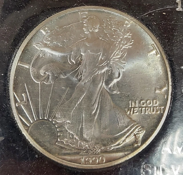 1990 $1 Walking Liberty American Silver Eagle Dollar (ES297)
