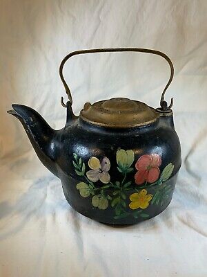 Vintage #8 Cast Iron Tea Pot Kettle - Swivel Lid I.A. Sheppard Hand Painted A750
