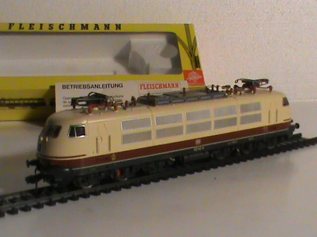 Locomotive électrique E 44 0656 DB fleischmann 4330 - Modélisme