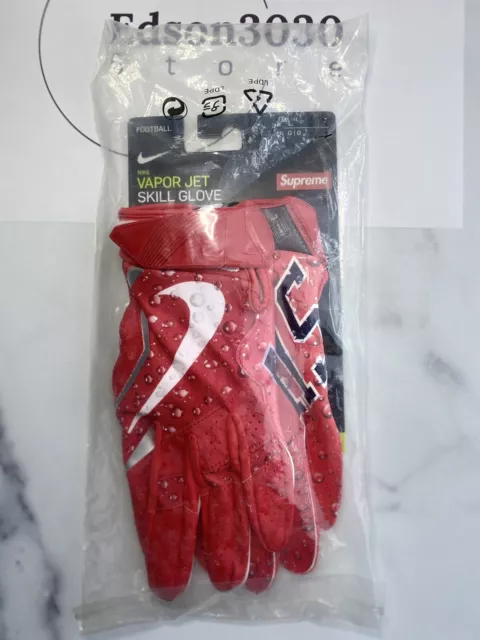 SAINT on X: Supreme Nike Vapor Jet 4.0 Football Gloves for roughly $20  over retail! Red-->  Black-->    / X