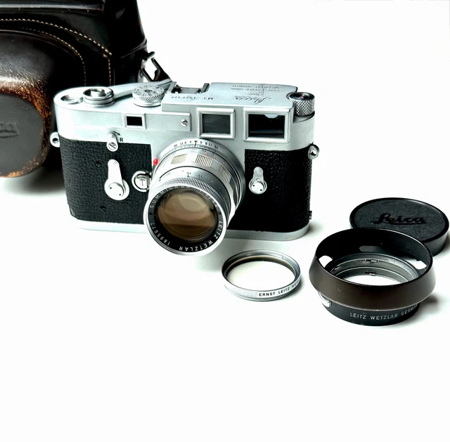 Leica M3 mit Leitz Wetzlar Summicron M 50mm F/2.0 Objektiv & Leica Tasche