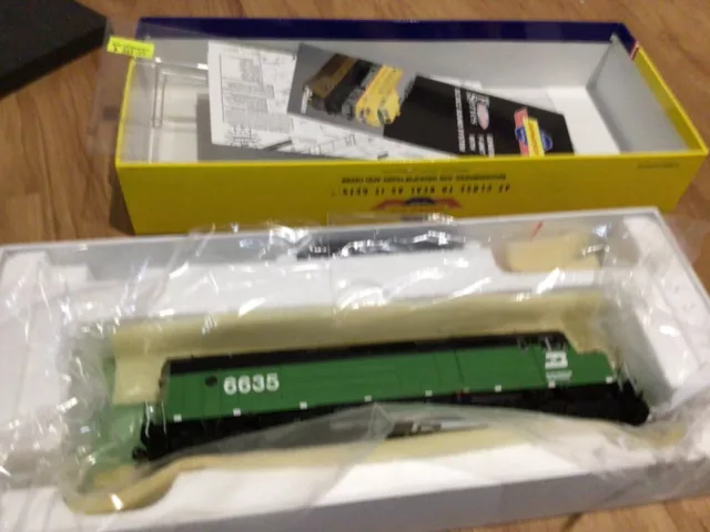 athearn genesis ho F45 DCC/Sound