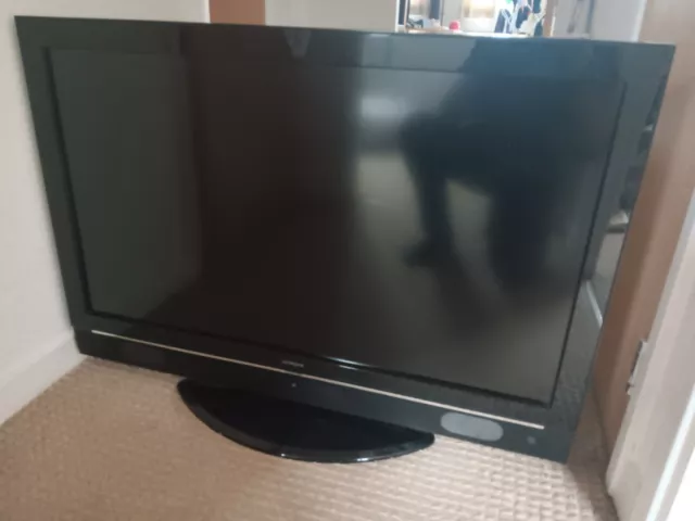 Hitachi 42" Flatscreen TV (L42VP01U)