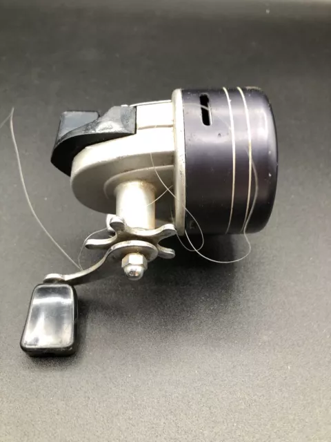 Olympic 310 Fishing Reel Japan NICE! 2