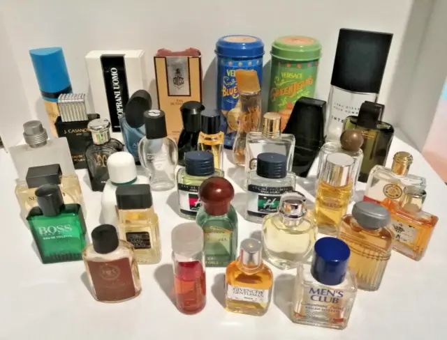 Lot 12 - 34 Miniatures de parfum pour homme - Versace - Boss - Puig - Cerruti...