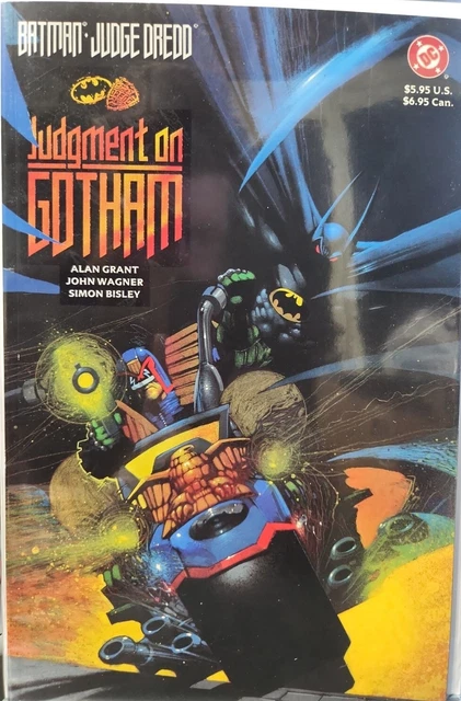 Batman Judge Dredd Judgment On Gotham DC First print 1991 Simon Bisley art