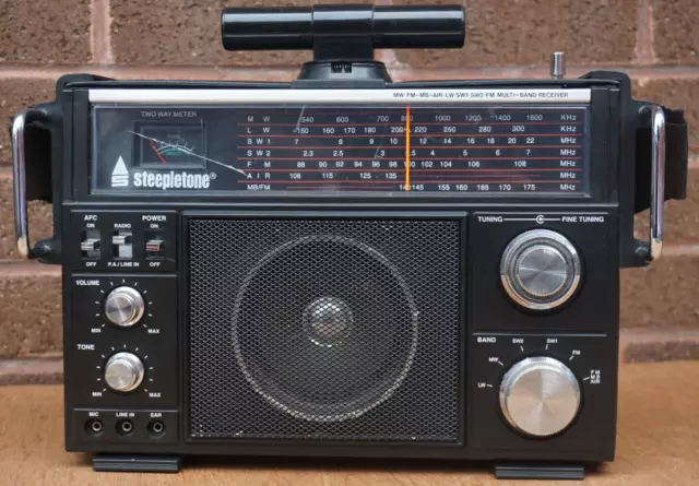 Steepletone MBR7 Multiband AIR/MB/MW/LW/SW1 & 2 FM Vintage Radio