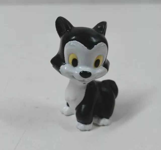 2011 Disney Pinocchio Figaro Cat  2" Collectible Figure Minnie Mouse Boutique