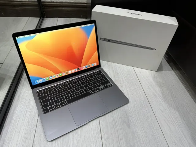 Apple MacBook Air Retina 13.3" 2020 256GB SSD 8GB Ram 1.1GHz Core i3 -Space Grey