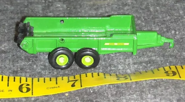 Ertl 1/64 Scale John Deere Hydra Push Manure Spreader Farm Toy Tractor Implement