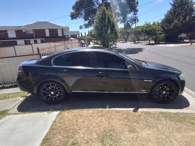 2006 Holden Calais V8 6 Sp Automatic 4D Sedan