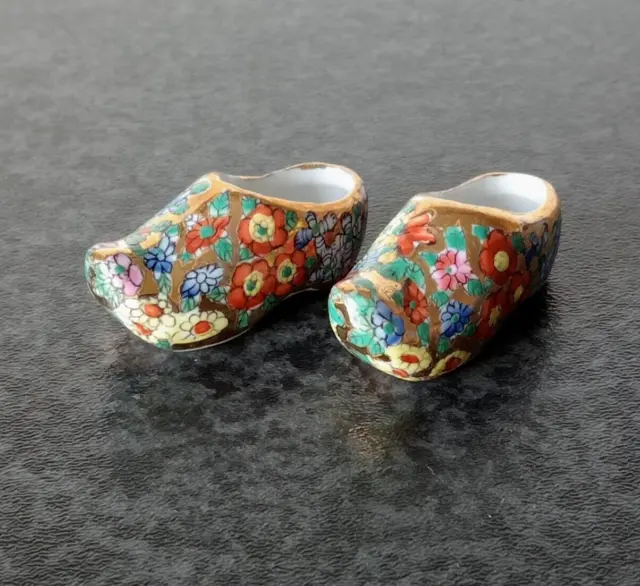 (555) Pair Miniature Chinese Porcelain Shoes # Gilt Enamel Hand Painted Signed