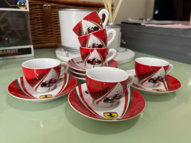 Ferrari Demi-Tasse Auto Racing komplett seltenes Espresso Set offiziell lizenziert Pro. 3