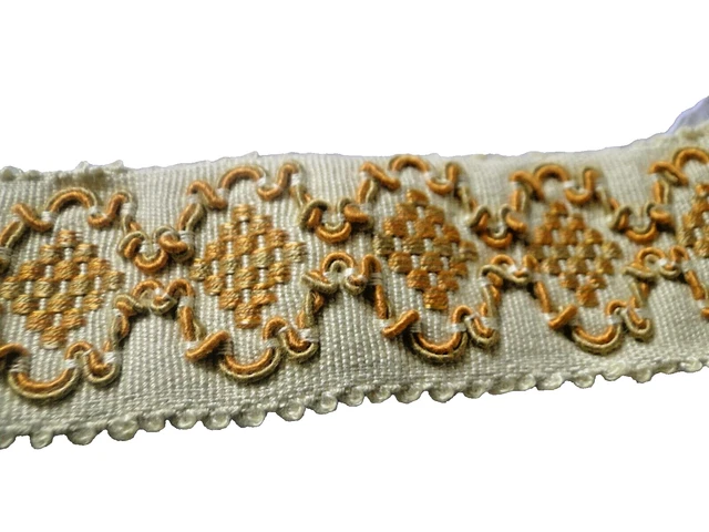 ANCIEN GALON FLEURS application (797) & ANTIQUE TRIM