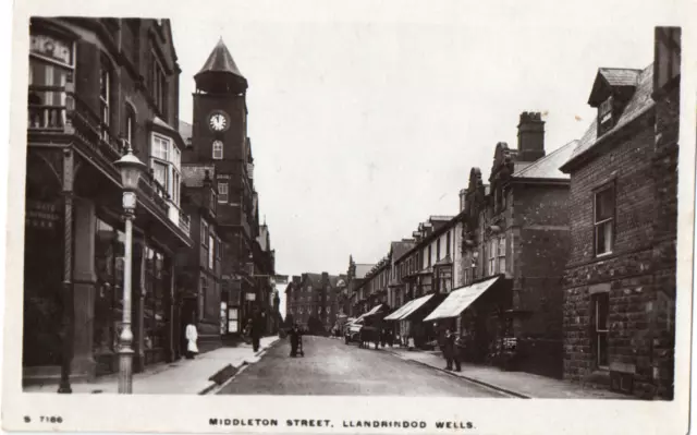 RP Postcard - Middleton Street, Llandrindod Wells, Radnorshire, Wales.