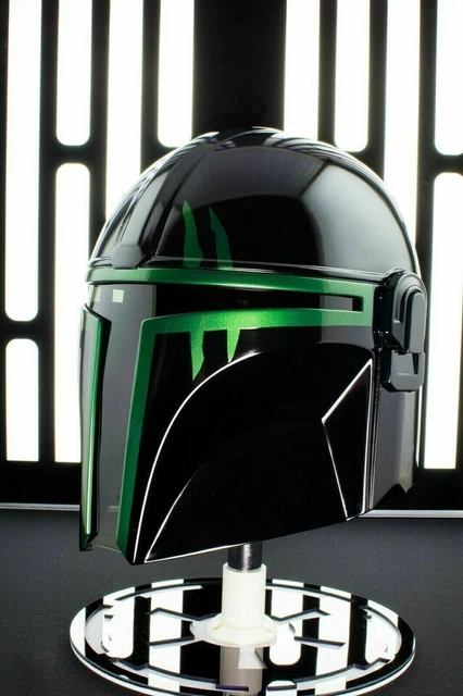 Casco mandaloriano in acciaio con fodera e sottogola per costumi...